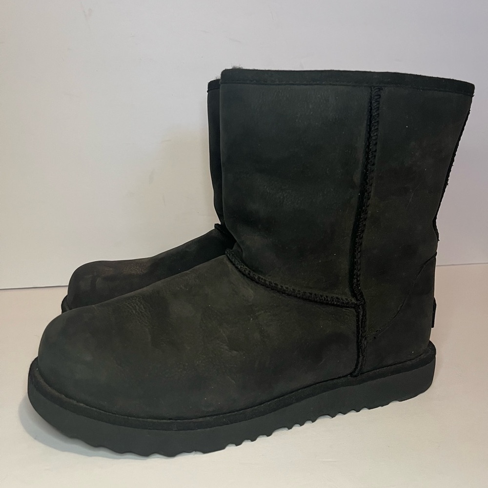 UGG Women's Classic Short II Boot, Black - Picture 6 of 16